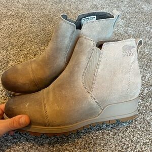 Sorel Women's Taupe leather Ankle Booties